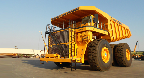 全球最大的DE400矿用自卸车在沙巴体育成功下线